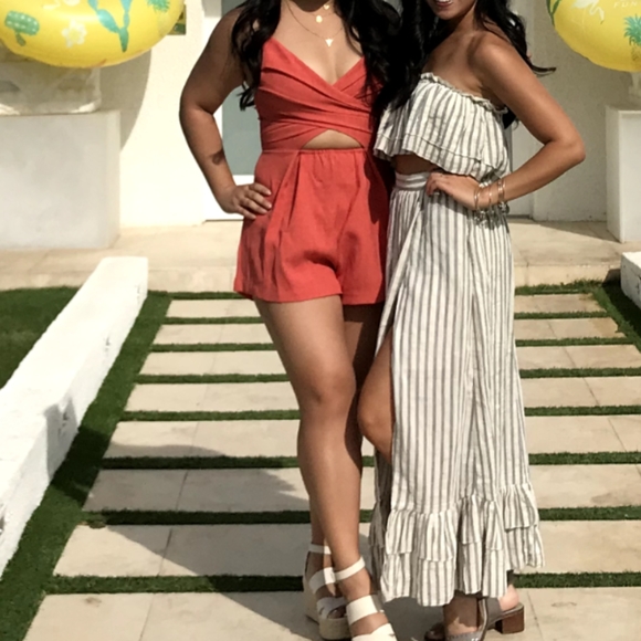 Orange cutout romper - Picture 4 of 4